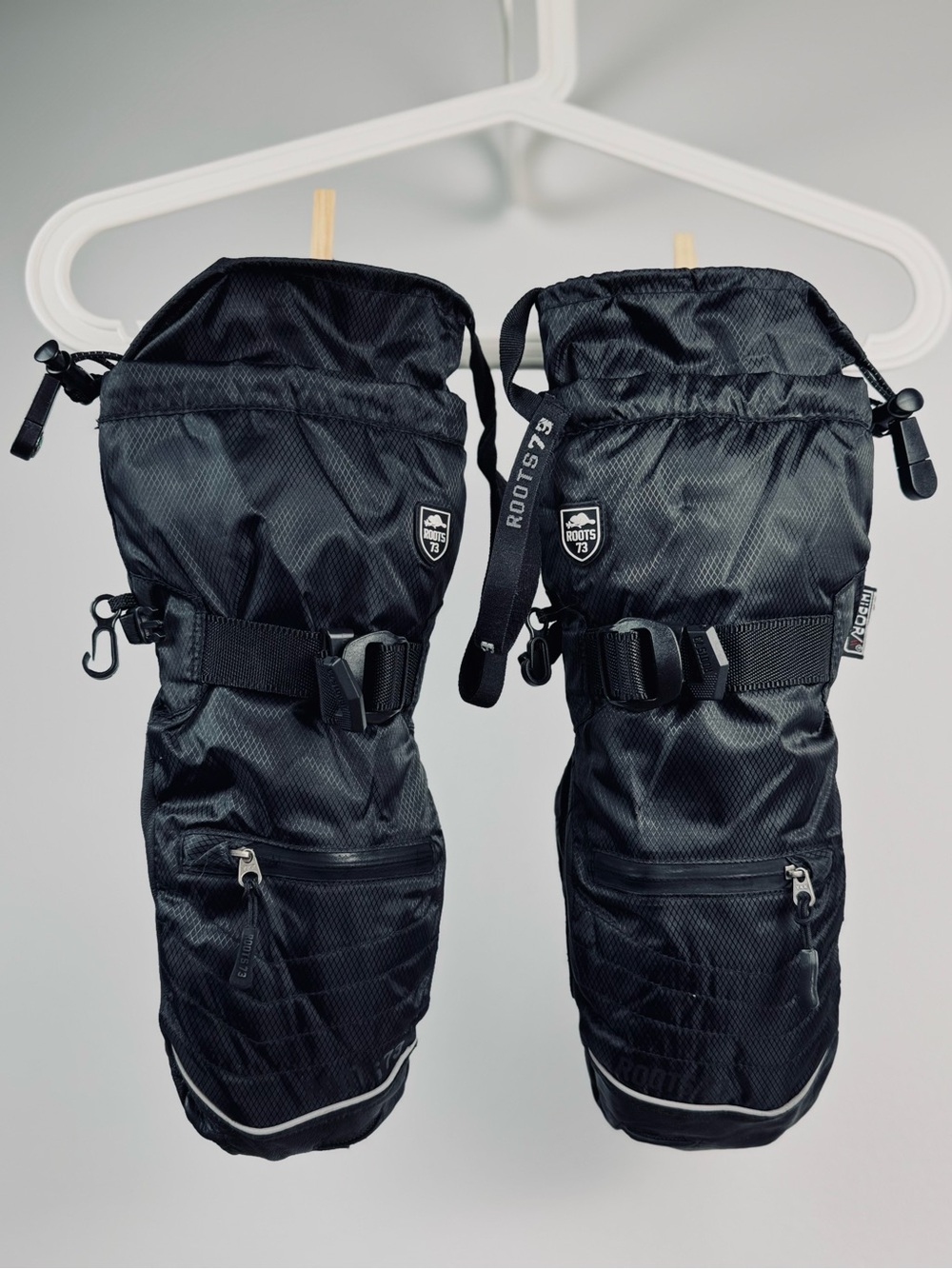 Roots 73 Waterproof Winter Mittens – Hipora Insulated – Size M – Black